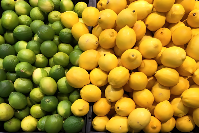 Lime vs Lemon: What Nutrition Professionals Say